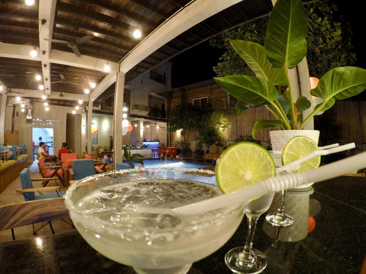 1953 Siem Reap Hostel Экстерьер фото